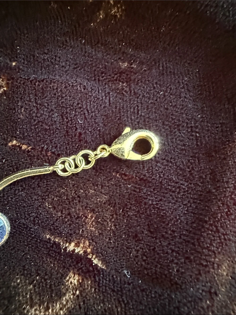 Unbranded elegant gold